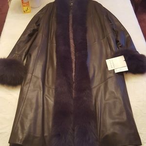Leather coat in Women